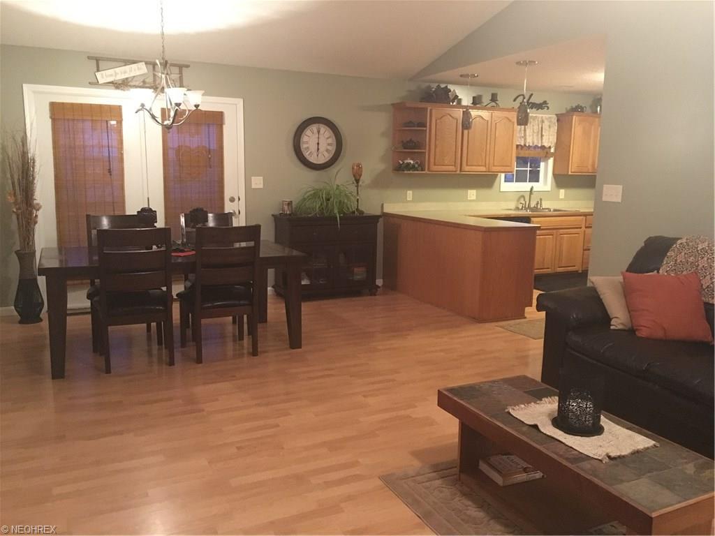1206 Cecilia Dr Northwest, Strasburg, OH 44680