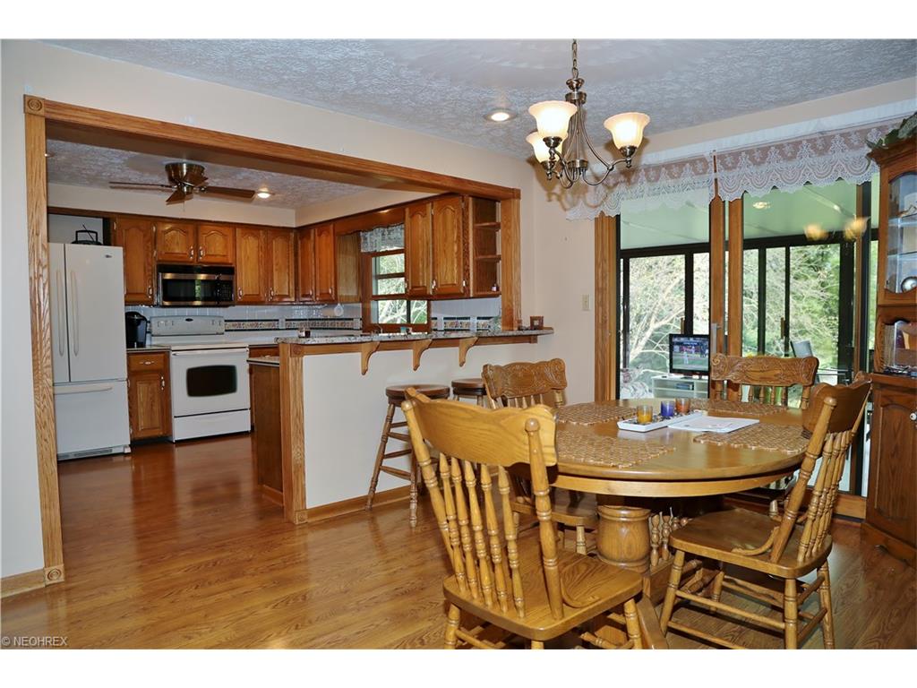 1449 Tumbleweed St Northeast, Uniontown, OH 44685