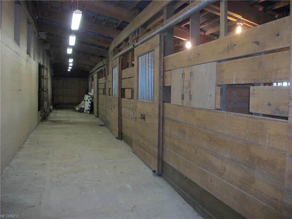 4030 Valley Rd, Wooster, OH 44691