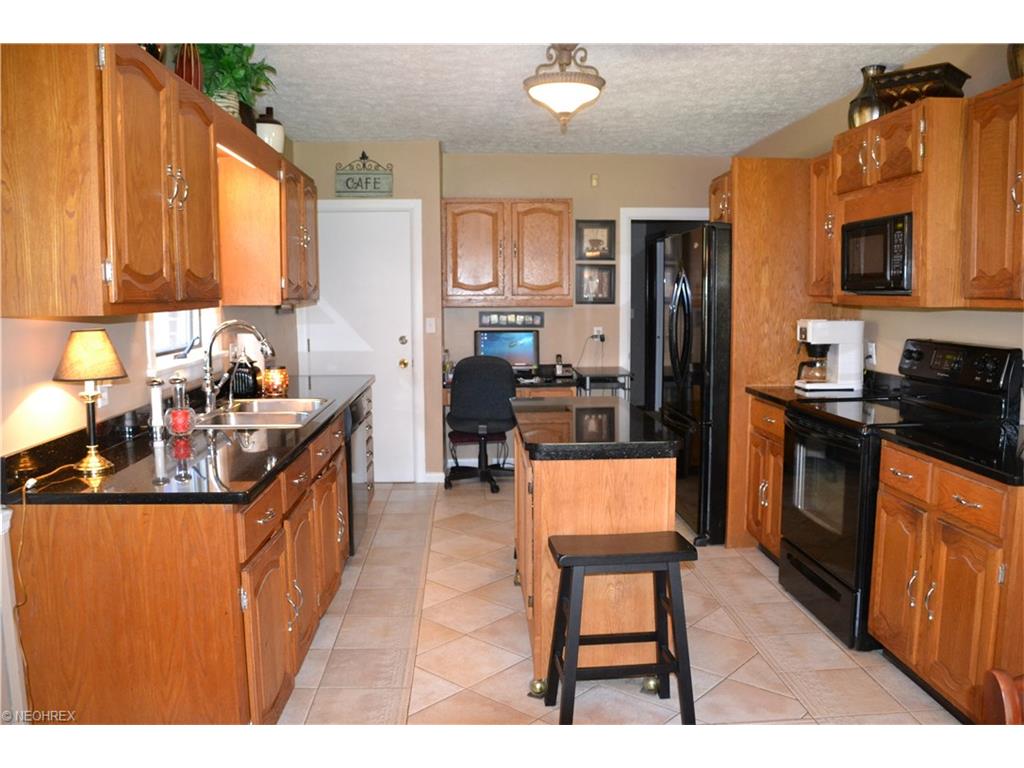 4057 Martindale Rd Northeast, Canton, OH 44705