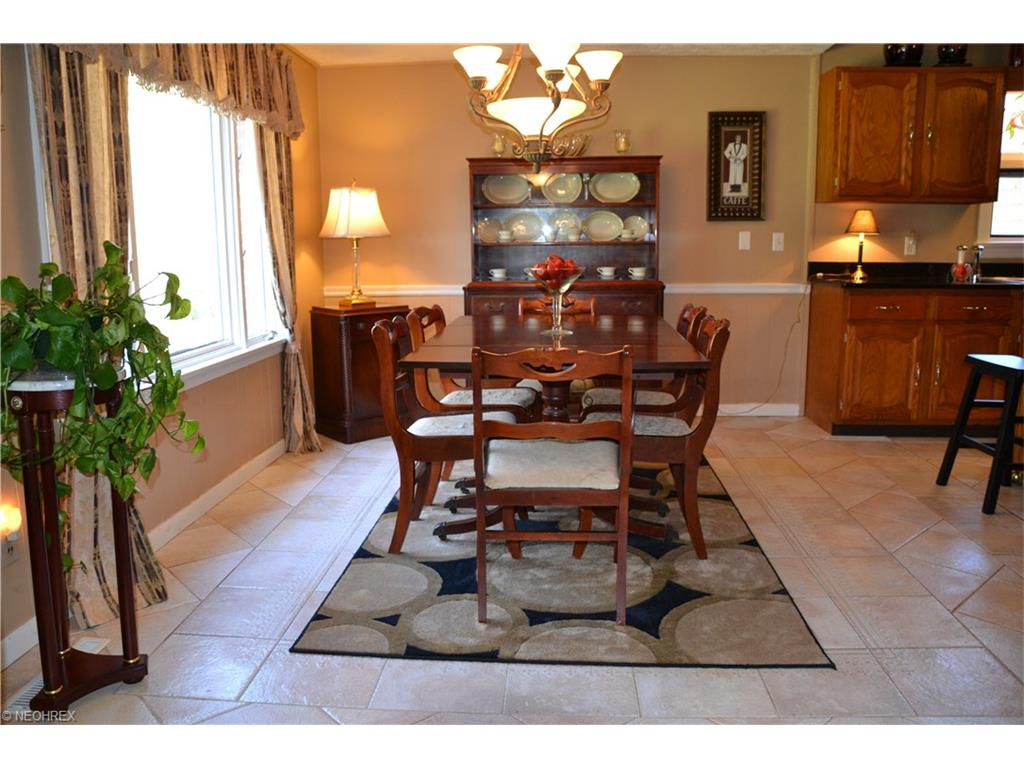 4057 Martindale Rd Northeast, Canton, OH 44705