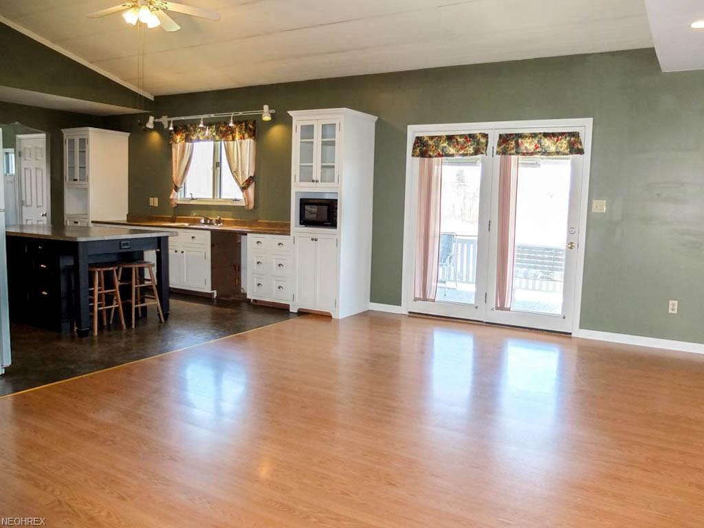 2762 Sherr Ave Southeast, Canton, OH 44707