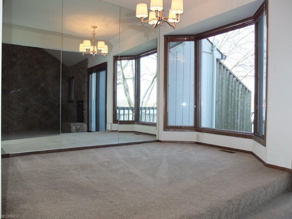 1382 Stardust Ave Northwest, Canton, OH 44708