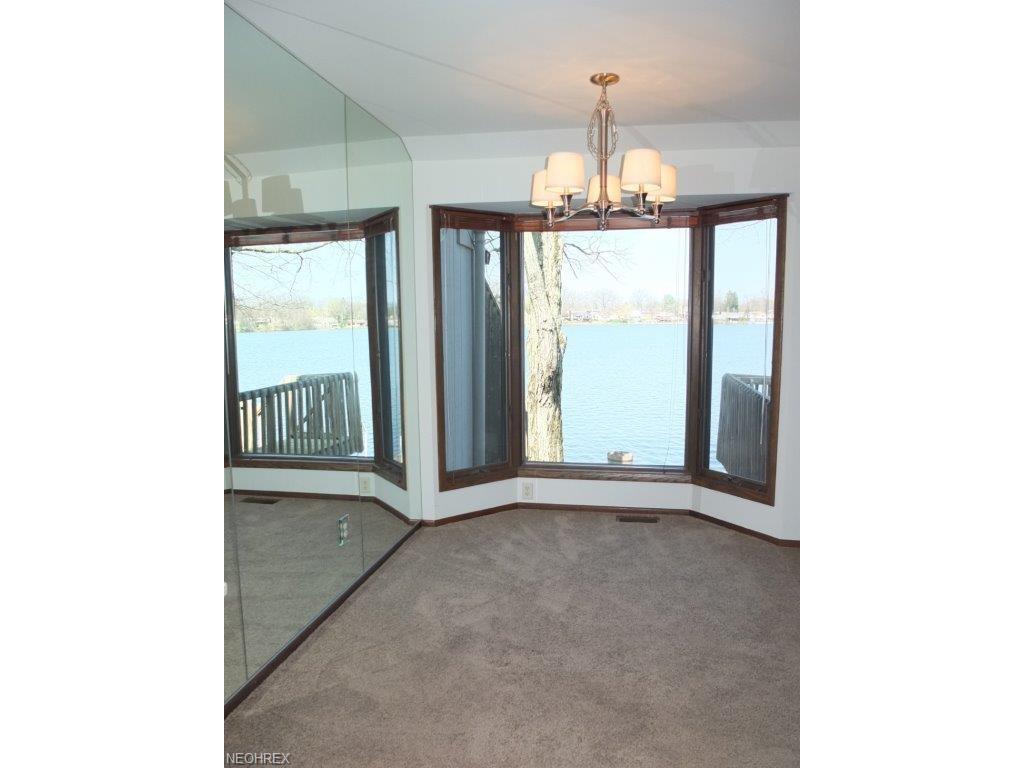 1382 Stardust Ave Northwest, Canton, OH 44708