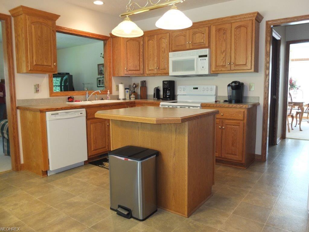 1151 Rolena Cir Northwest, Canton, OH 44708
