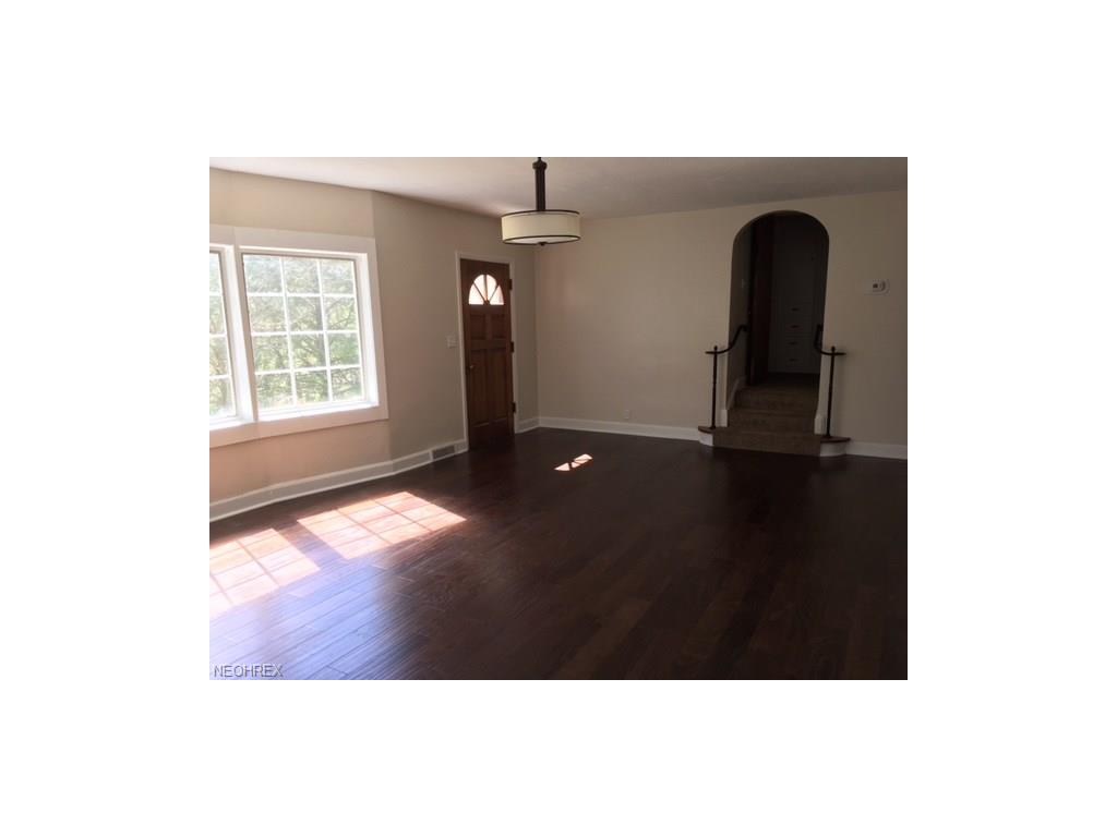 1666 Peachtree Ave Southwest, North Canton, OH 44709