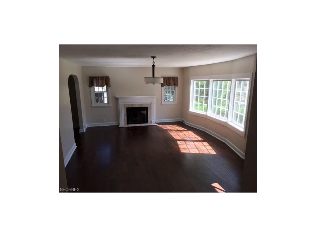 1666 Peachtree Ave Southwest, North Canton, OH 44709