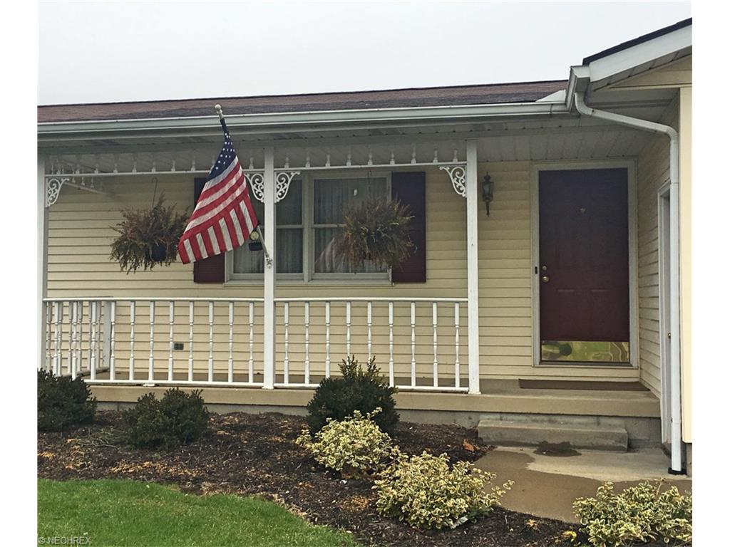 5130 Fox Ridge Dr, North Canton, OH 44720