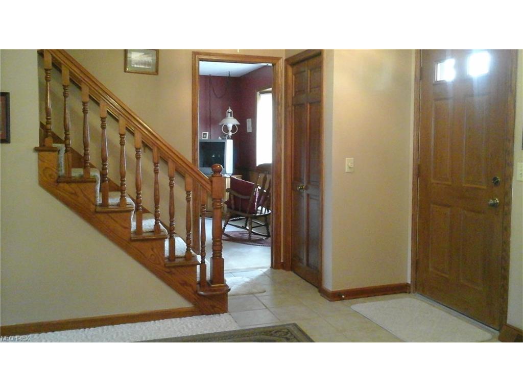 5778 Linder Cir Northeast, Canton, OH 44721
