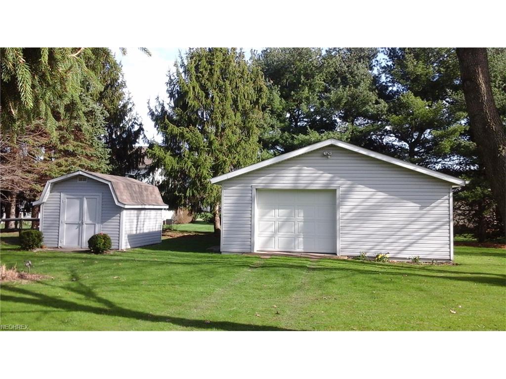 5778 Linder Cir Northeast, Canton, OH 44721