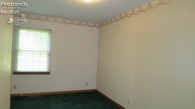 705 South Oakhurst Court, Huron, OH 44830