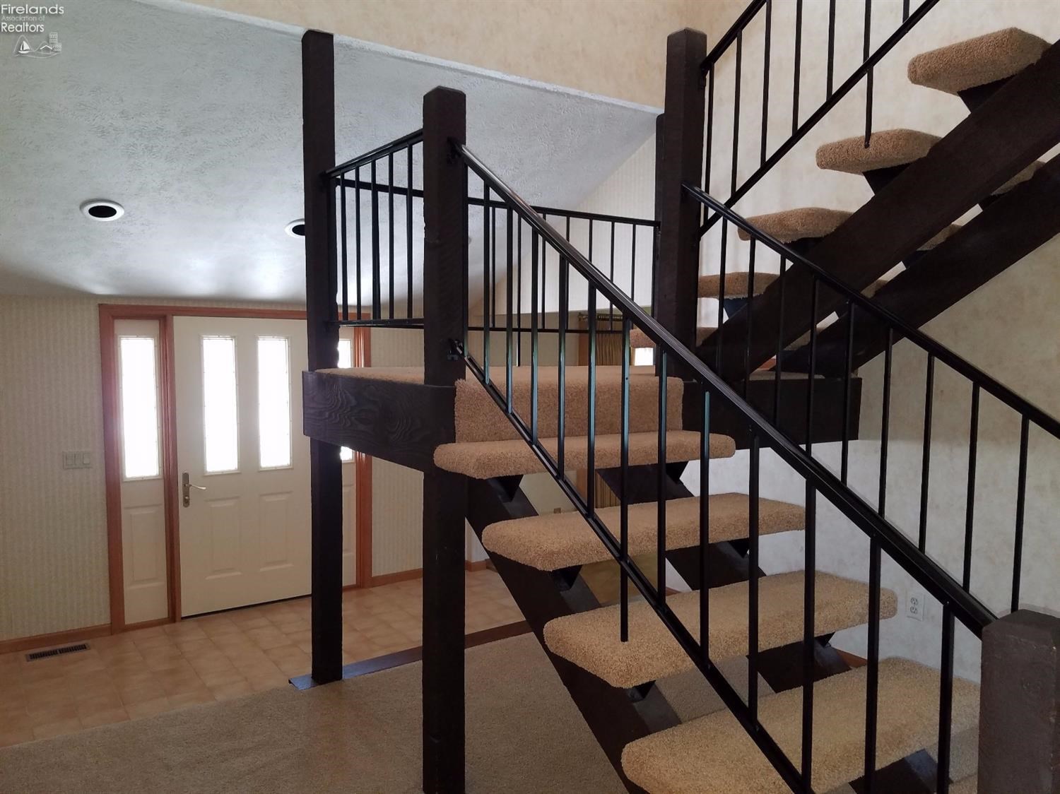 611 Rods Drive, Sandusky, OH 44870