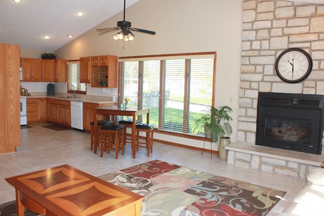 11 Woodside Boulevard, Lexington, OH 44904