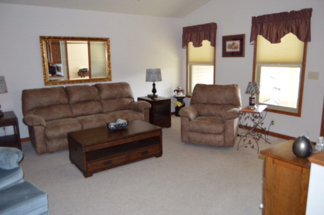 1619 Deer View Circle, Ontario, OH 44906