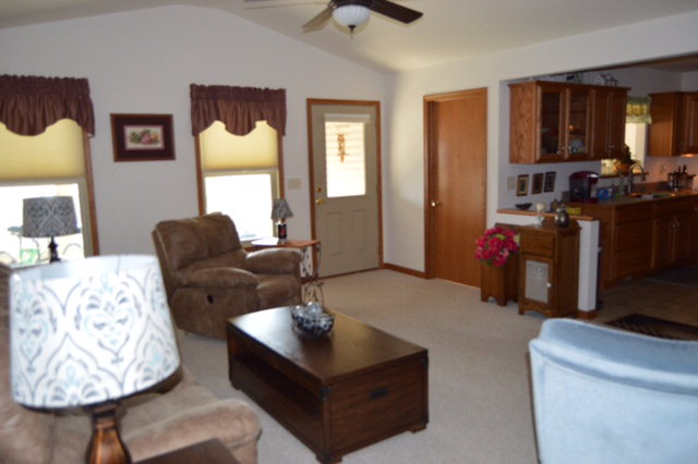 1619 Deer View Circle, Ontario, OH 44906