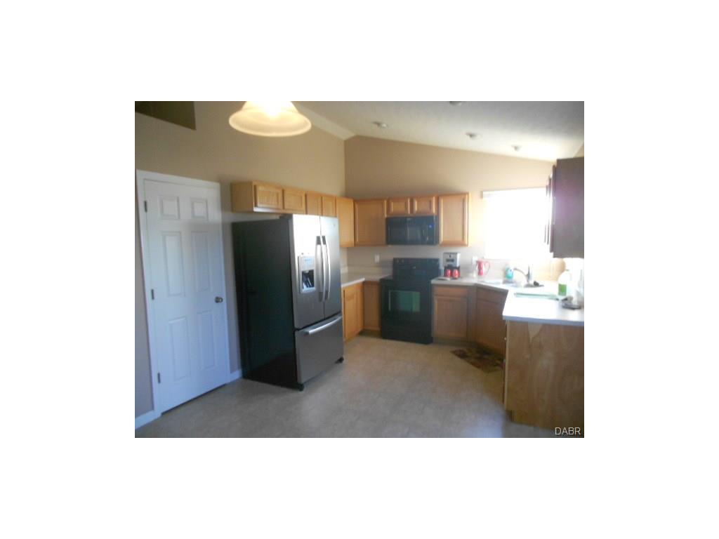 102 Ascot Glen Drive, Franklin, OH 45005