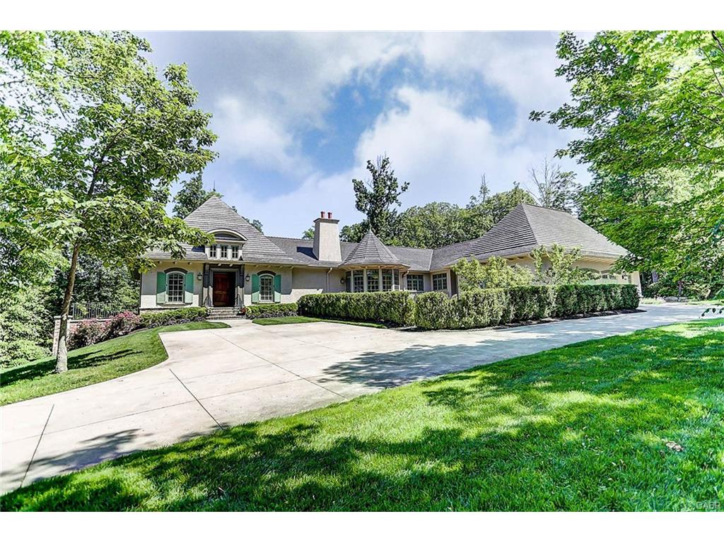 7900 Country Brook Ct, Springboro, OH 45066