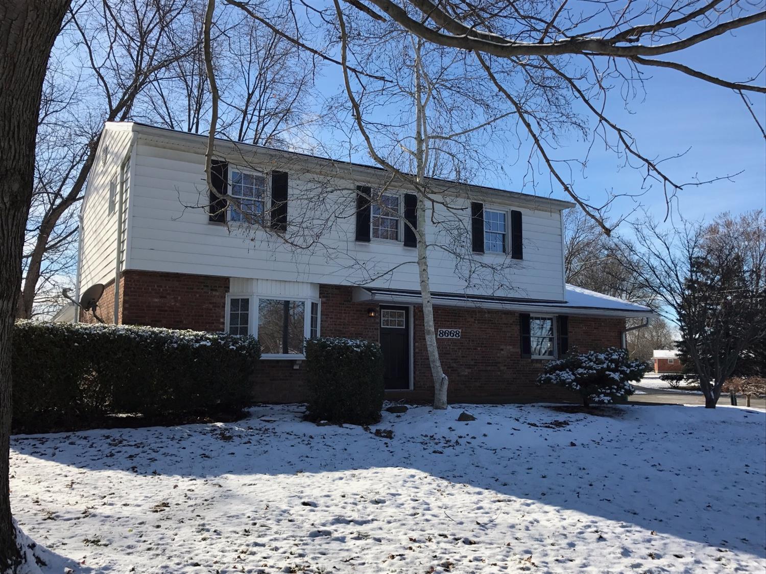 8668 Goldfinch Way, West Chester, OH 45069