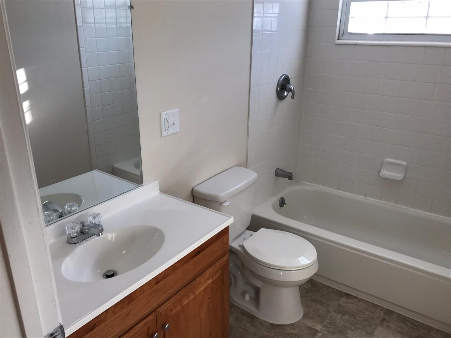 8668 Goldfinch Way, West Chester, OH 45069