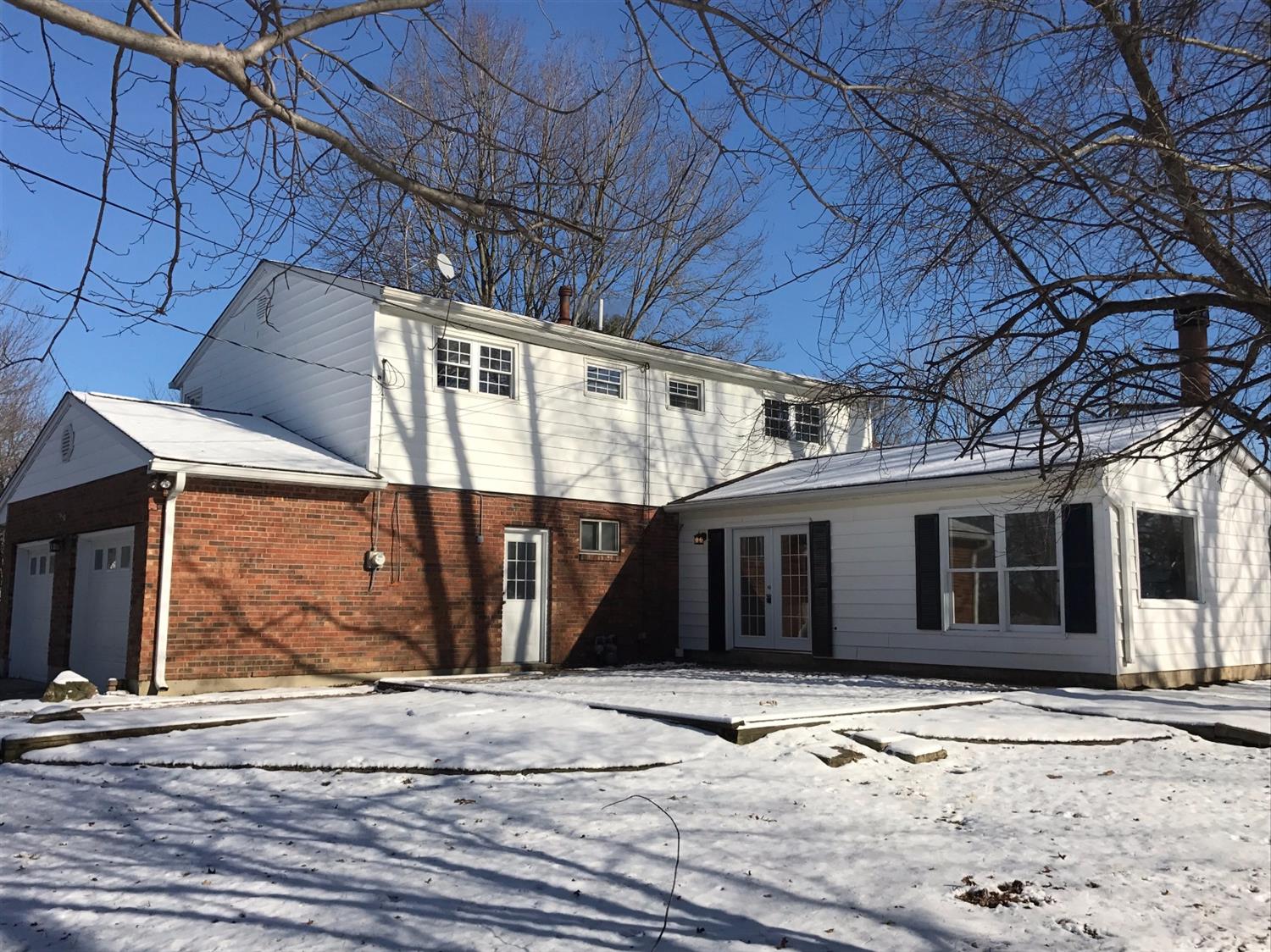 8668 Goldfinch Way, West Chester, OH 45069