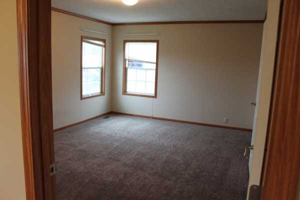 East Fork Crossing 128 Golden Meadow DriveBatavia, OH 45103