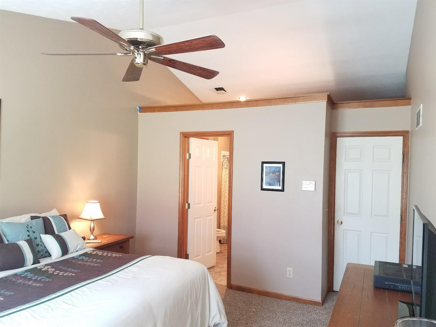 1514 Lost Lake Court, Sterling Twp, OH 45176