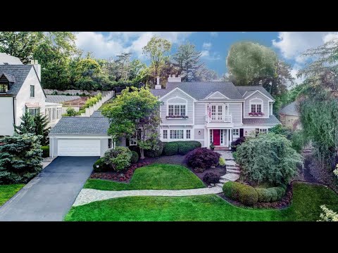 1129 Rookwood Drive, Cincinnati, OH 45208
