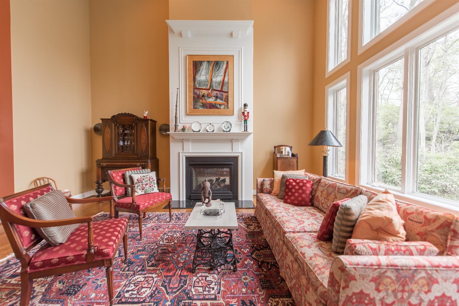 37 Hampton Lane, Cincinnati, OH 45208