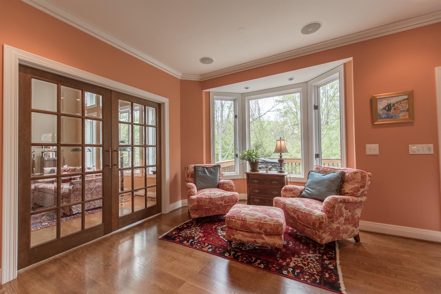 37 Hampton Lane, Cincinnati, OH 45208