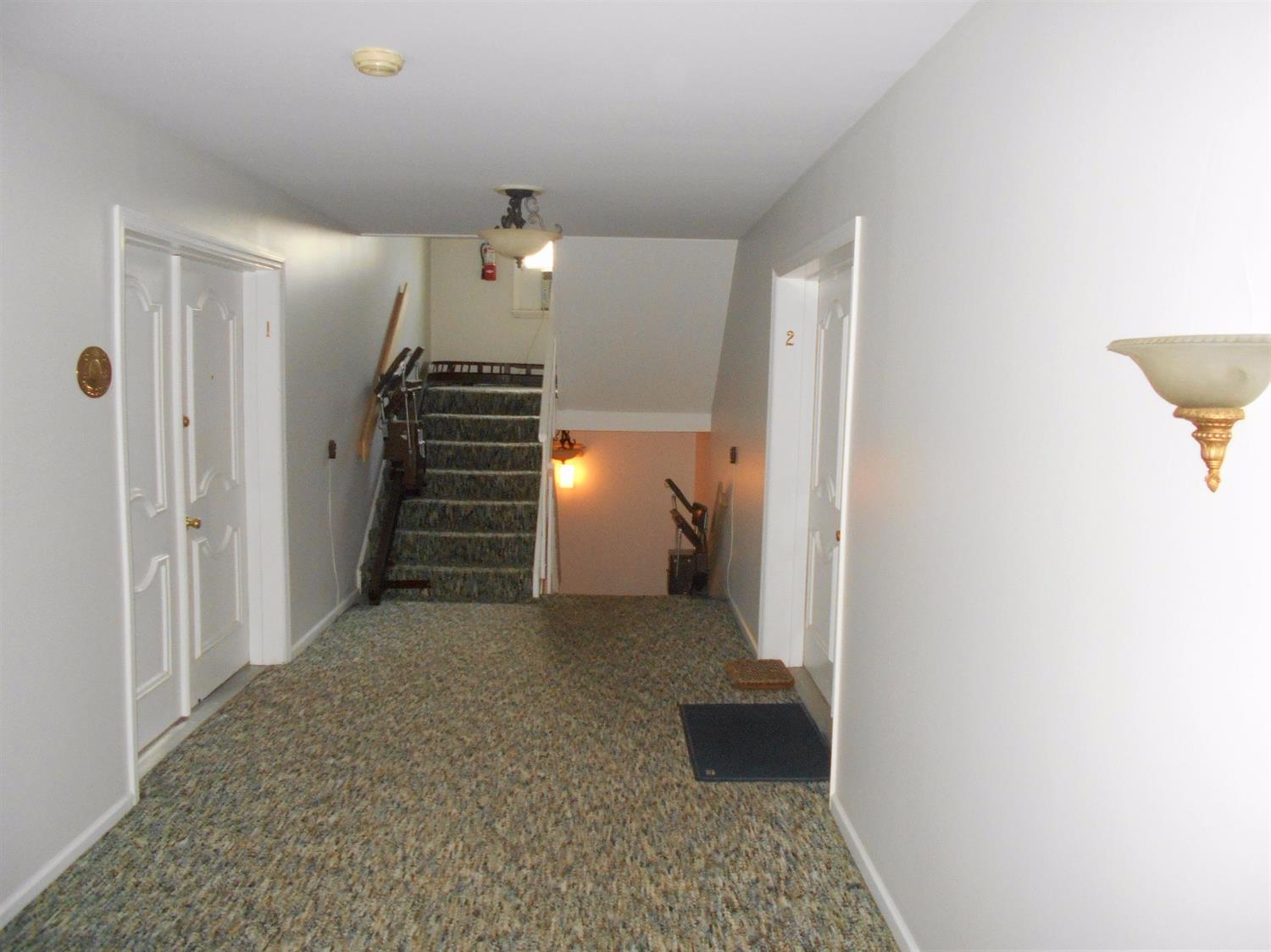 40 Sherry Road, Wyoming, OH 45215