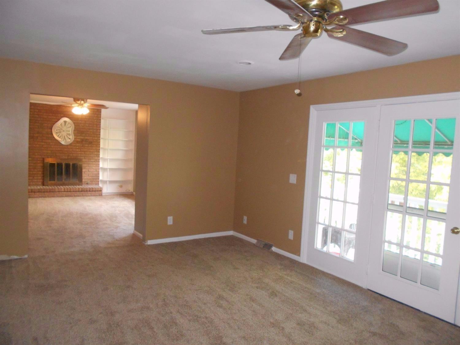 40 Sherry Road, Wyoming, OH 45215