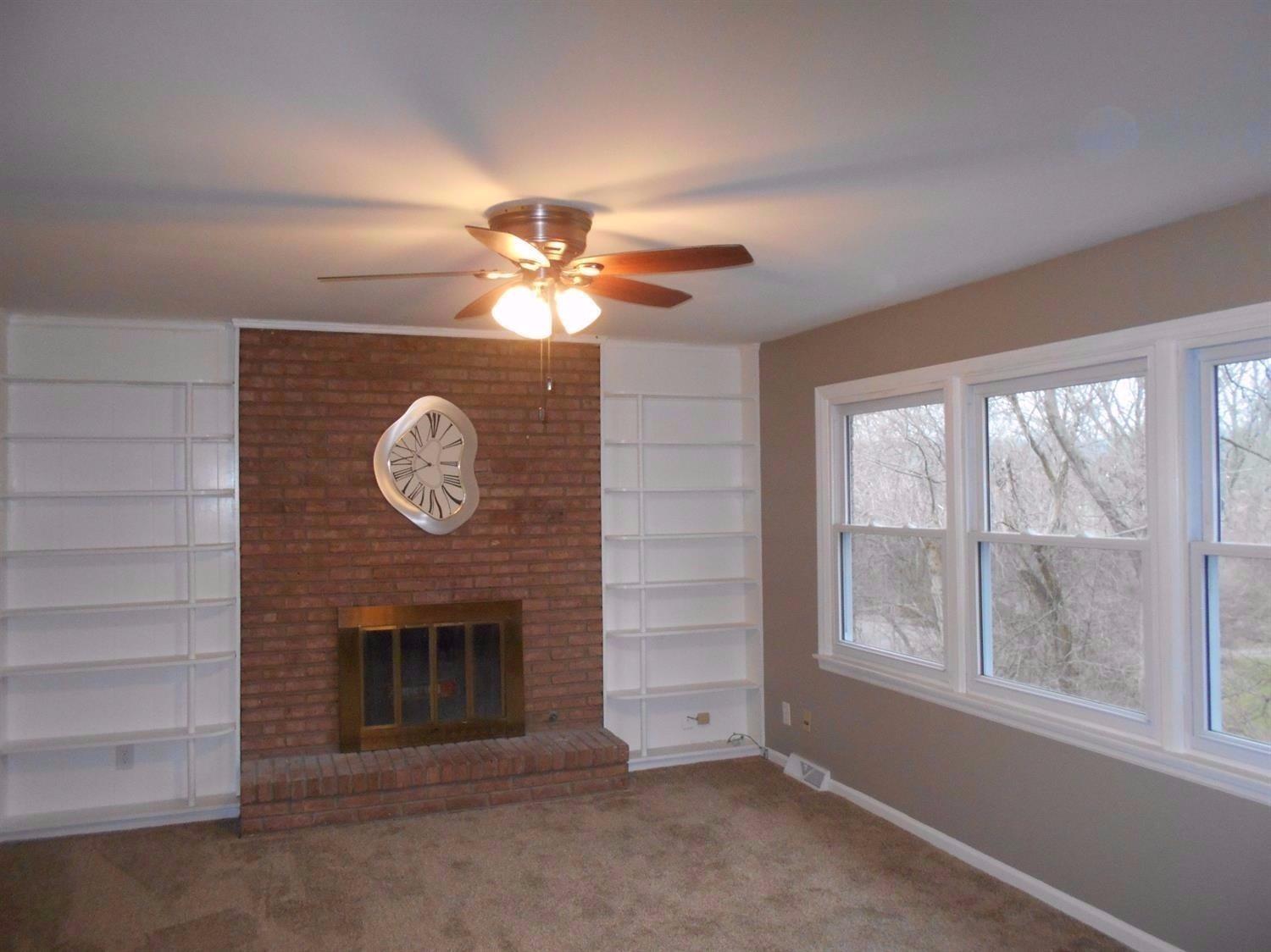 40 Sherry Road, Wyoming, OH 45215