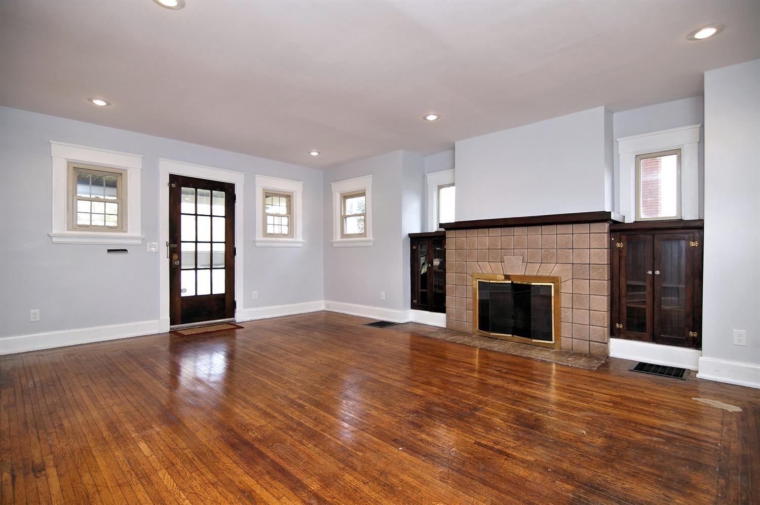 4452 Erie Avenue, Cincinnati, OH 45227