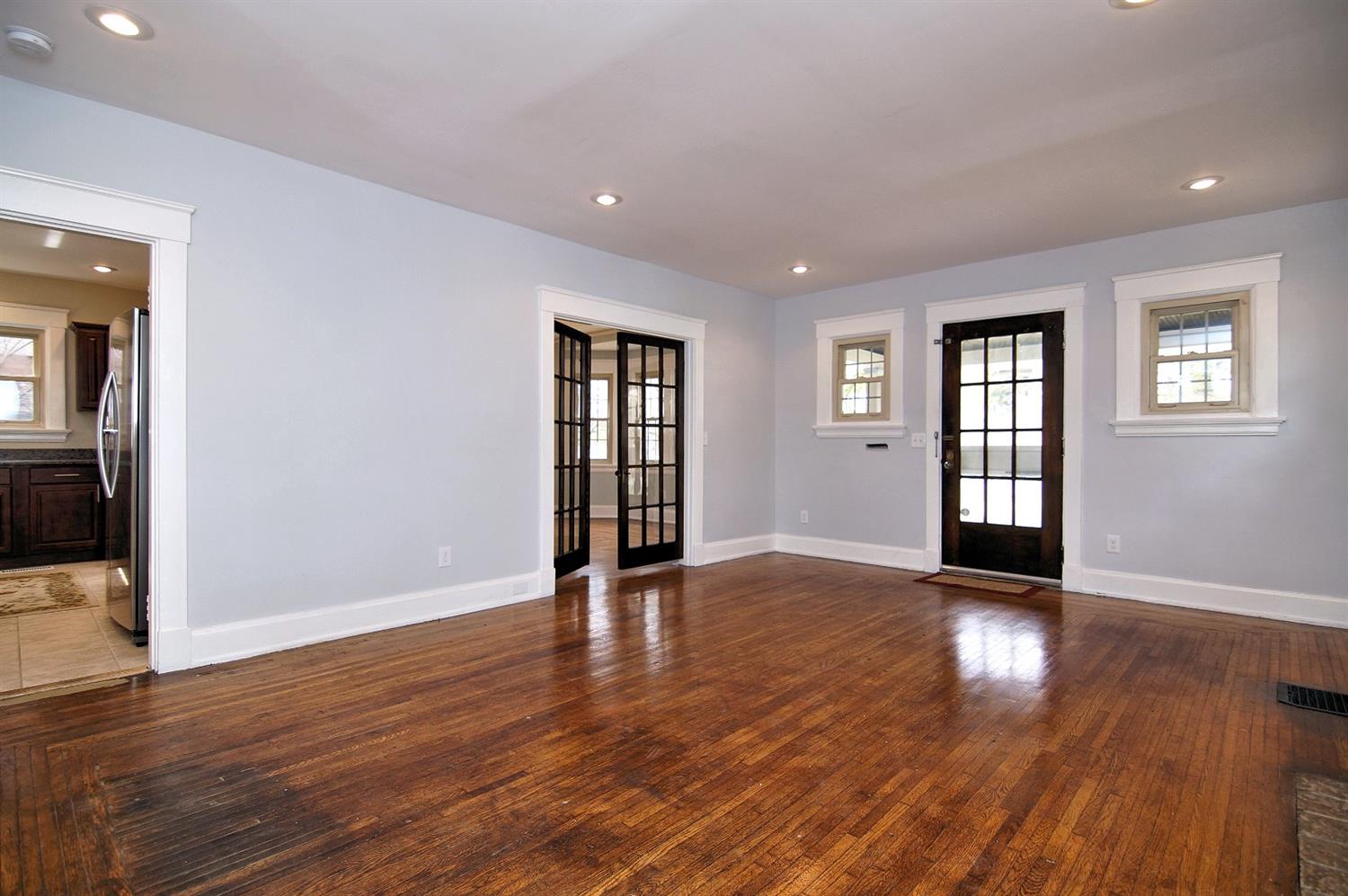 4452 Erie Avenue, Cincinnati, OH 45227