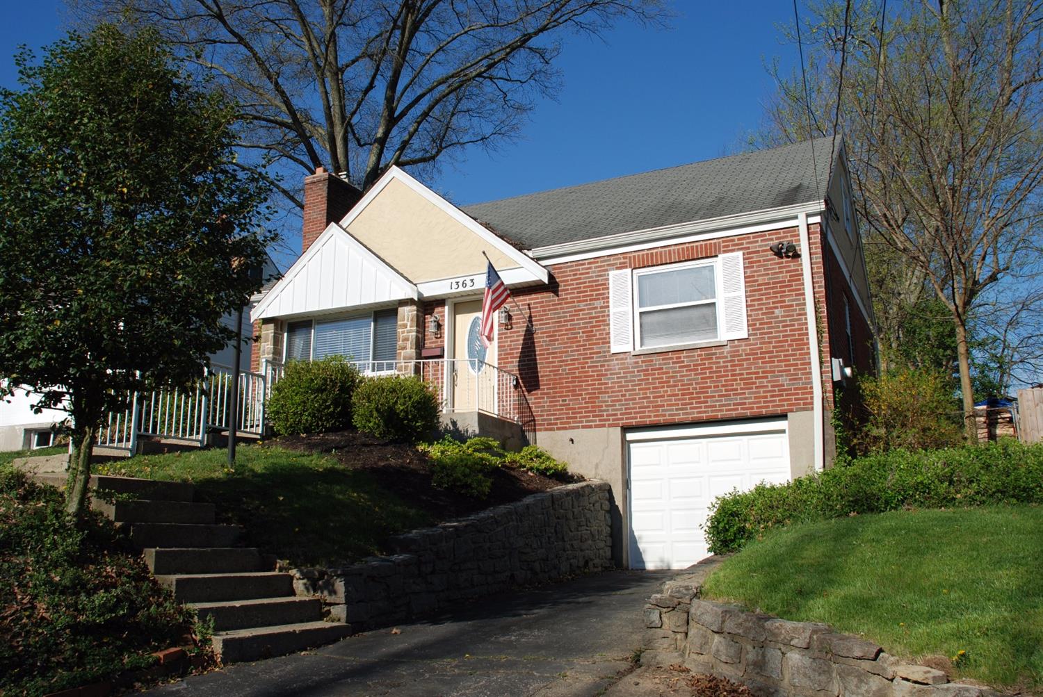 1363 Collinsdale Avenue, Anderson Twp, OH 45230