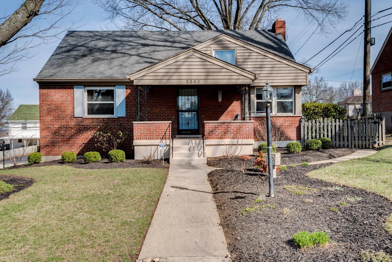 2202 Bluegrass Lane, Amberley, OH 45237
