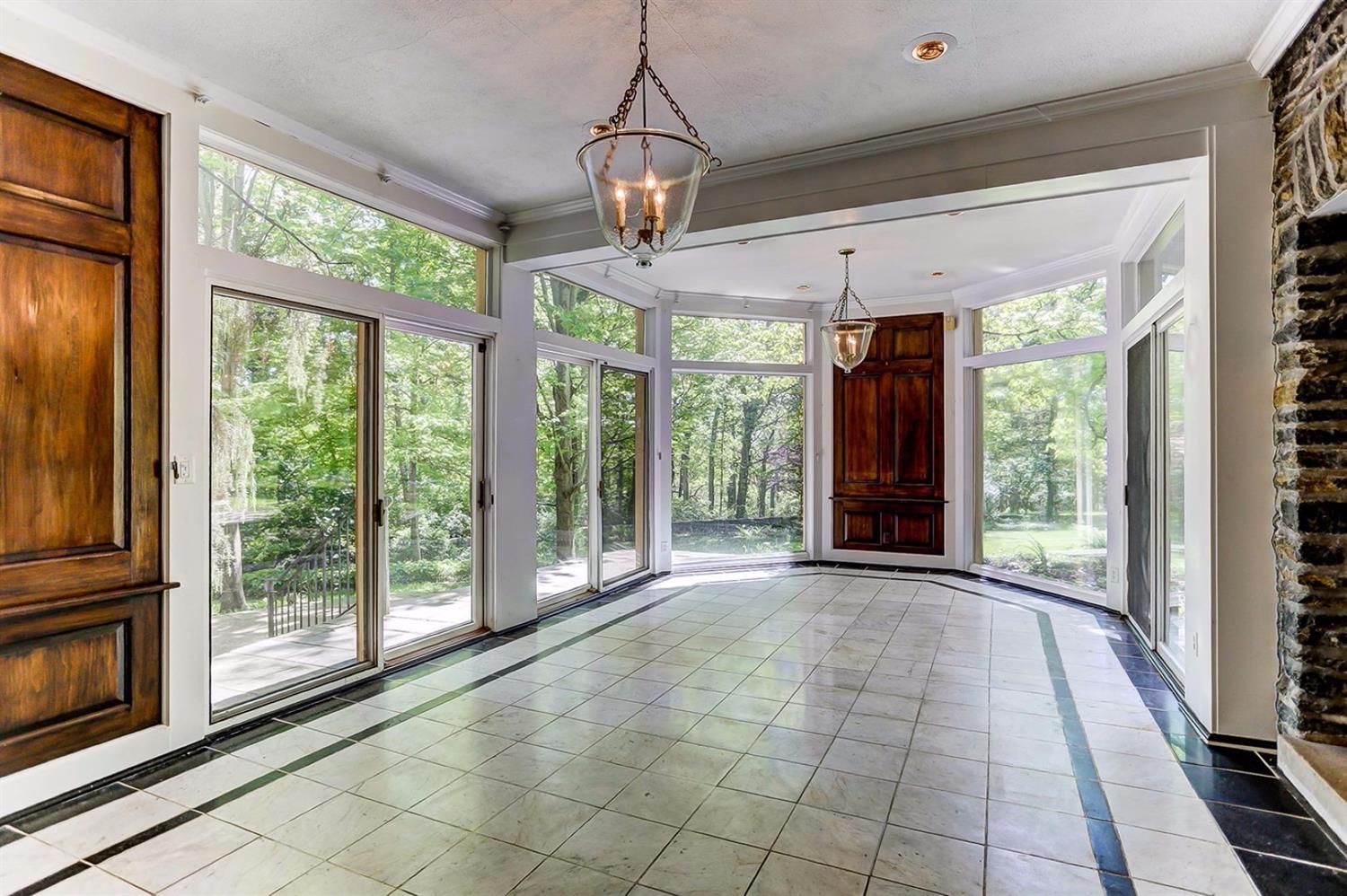 4600 Drake Road, Indian Hill, OH 45243