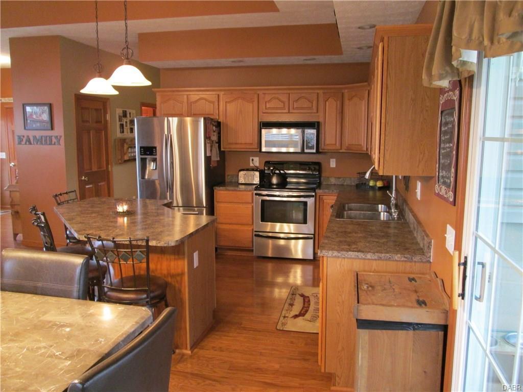 525 S Floyd Street, Lewisburg, OH 45338