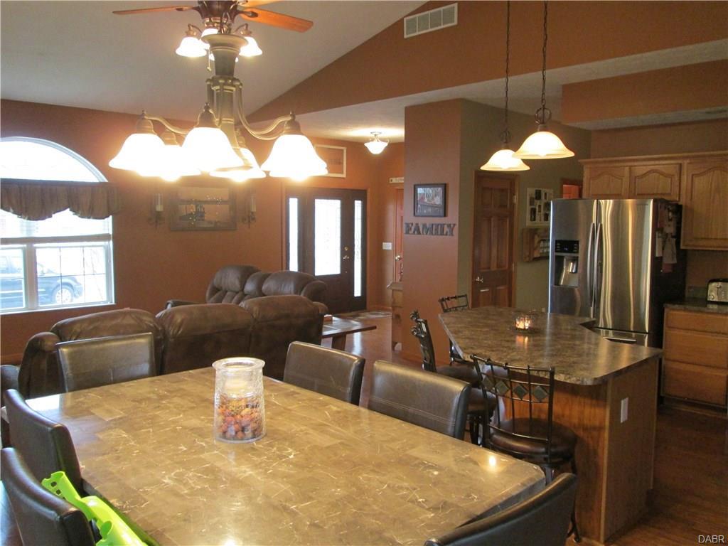 525 S Floyd Street, Lewisburg, OH 45338