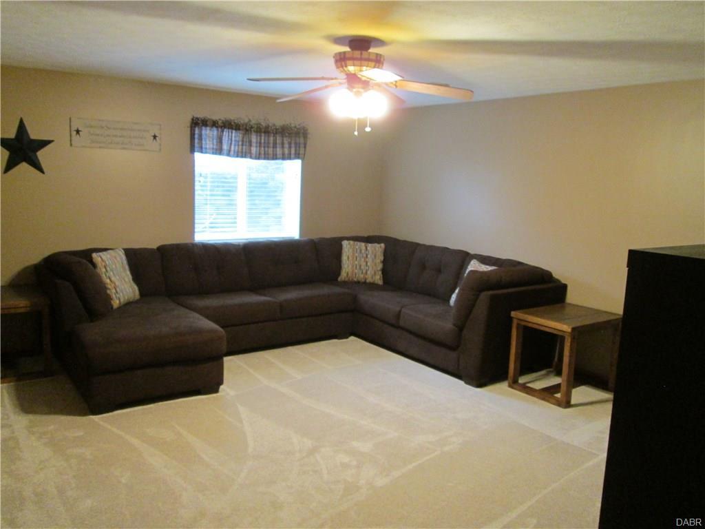 525 S Floyd Street, Lewisburg, OH 45338