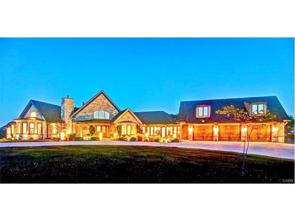2742 n Dayton-Lakeview Rd, New Carlisle, OH 45344