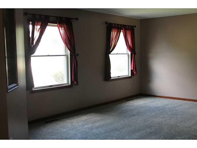 1311 MAPLE LEAF, Sidney, OH45365
