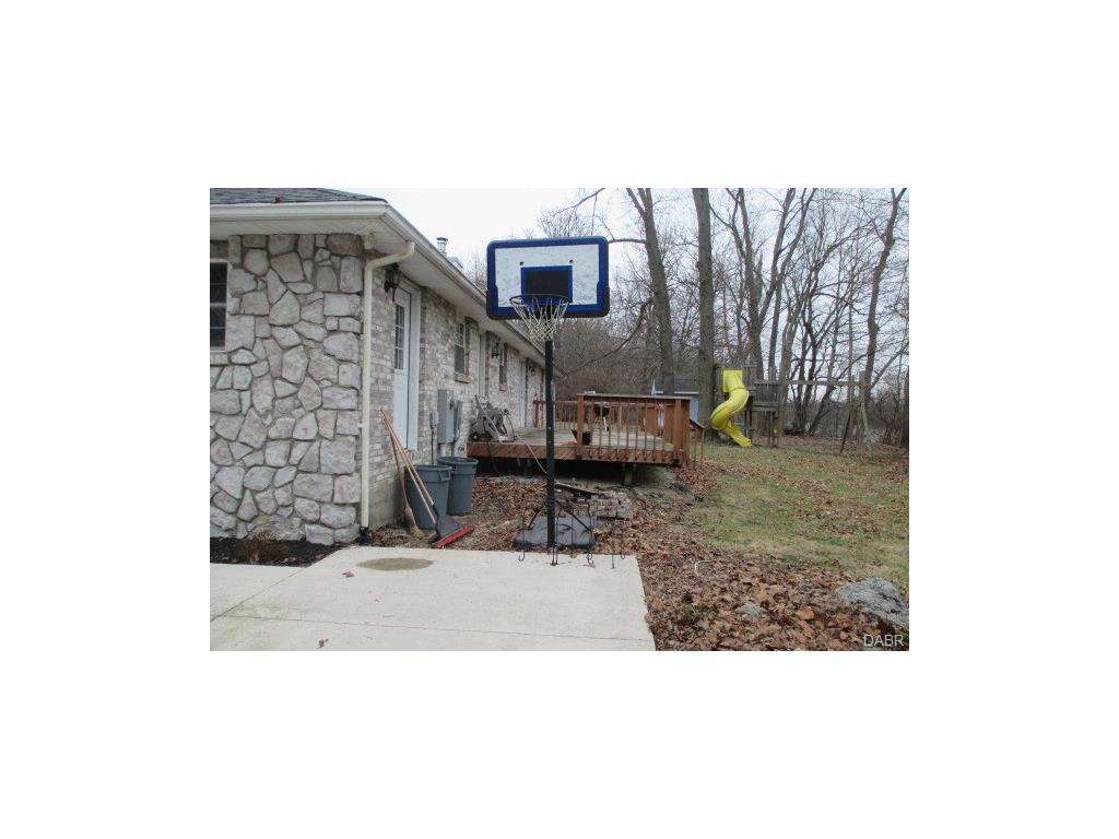 1544 B State Route 503, West Alexandria, OH 45381