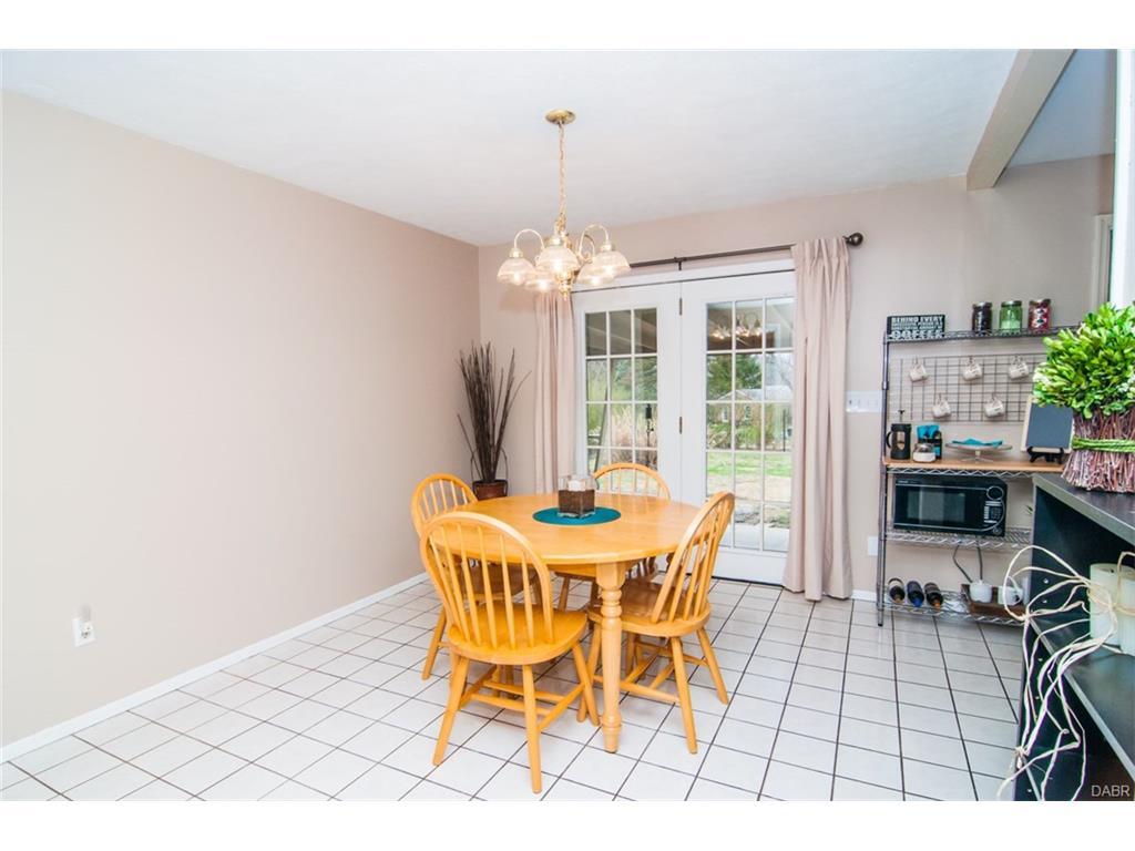 1323 Lemcke Road, Beavercreek, OH 45434