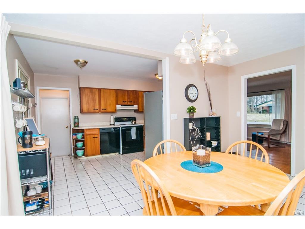 1323 Lemcke Road, Beavercreek, OH 45434