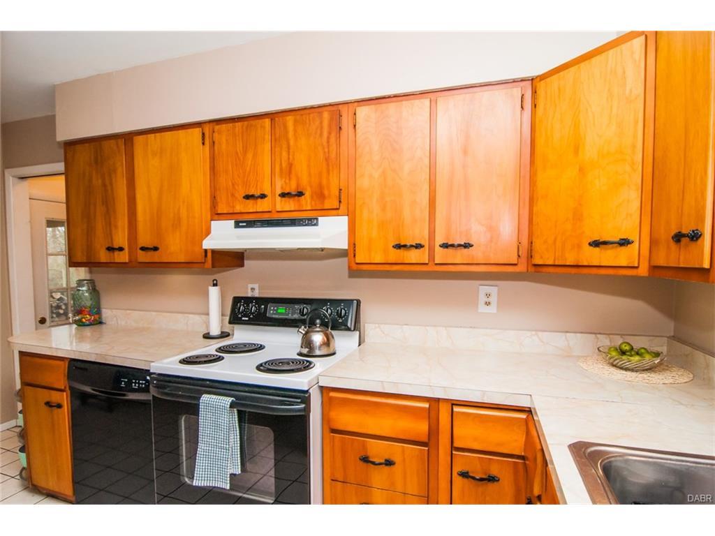 1323 Lemcke Road, Beavercreek, OH 45434