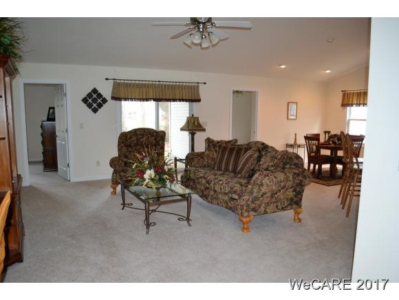 151 EAGLES POINT, Lima, OH 45806