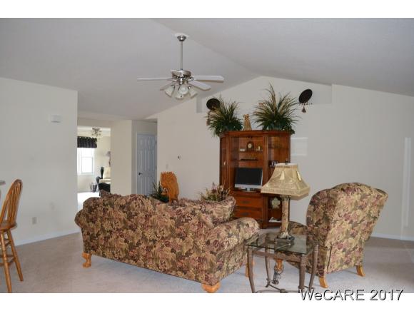 151 EAGLES POINT, Lima, OH 45806