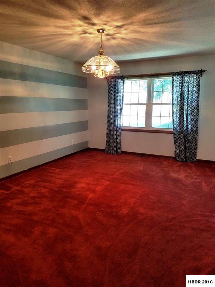 619 W LIMA AVE, Ada, OH 45810