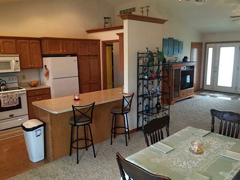 1053 STONEGATE, Wapakoneta, OH45895